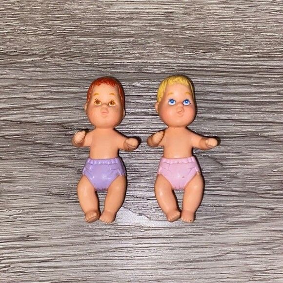 Vintage Barbie Krissy Baby Dolls Lot of 2 Purple Pink Blonde Red Head Diapers - Picture 1 of 2
